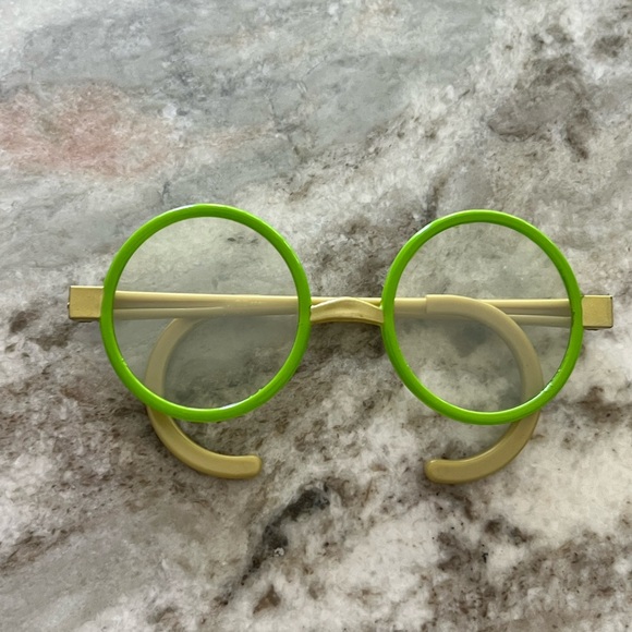 Encanto Mirabel accessories - Picture 5 of 6